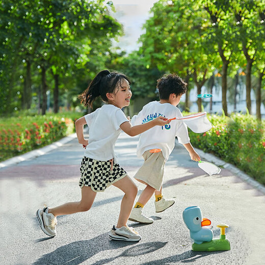 Mom and dad children's toys foot pedal flying saucer outdoor toys for boys and girls bamboo dragonfly flying saucer little elephant barking pedal ejection flying saucer