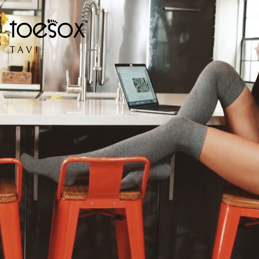 Toesox yoga socks are sweat-absorbent, breathable, fitness Pilates women's calf socks, non-slip sports socks, Tavi co-branded Jane Gray S (size 34-38)