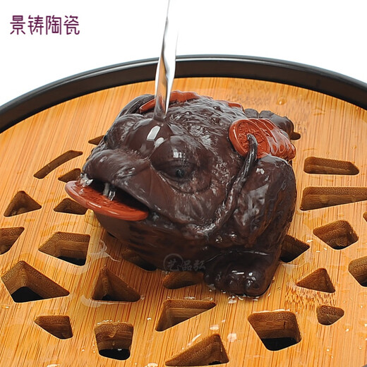 Jingzhu tea pet ornaments, purple clay Pixiu, money rolling in, Golden Toad Kung Fu tea ceremony accessories, spraying water to grow tea, playing with, attracting wealth creative, Pixiu, money rolling in