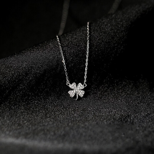 Farcoko brand four-leaf clover necklace for women, silver lucky clavicle necklace, fashionable birthday anniversary, Valentine's Day gift for girlfriend, lucky four-leaf clover necklace