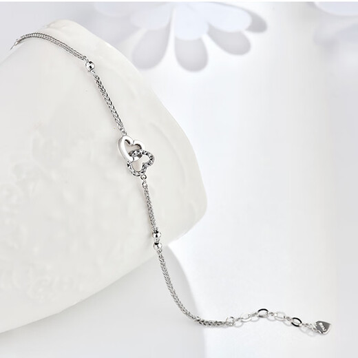 LAOLATU love interlocking platinum bracelet for women PT950 platinum light luxury niche Chinese Valentine's Day gift for girlfriend and wife PT950 platinum heart flash bracelet limited gift box