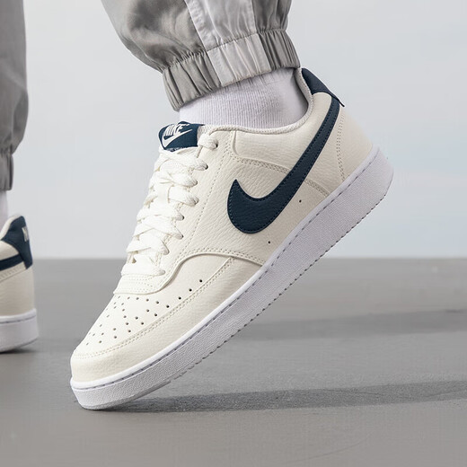 Nike (NIKE) Herrenschuhe 2024 Sommer neue COURT VISION vereinfachte Version der Air Force 1 Sport- und Freizeit-Retro-Sneaker FD0320 HQ4867-101 Air Force 1 heiß verkauftes Modell 41