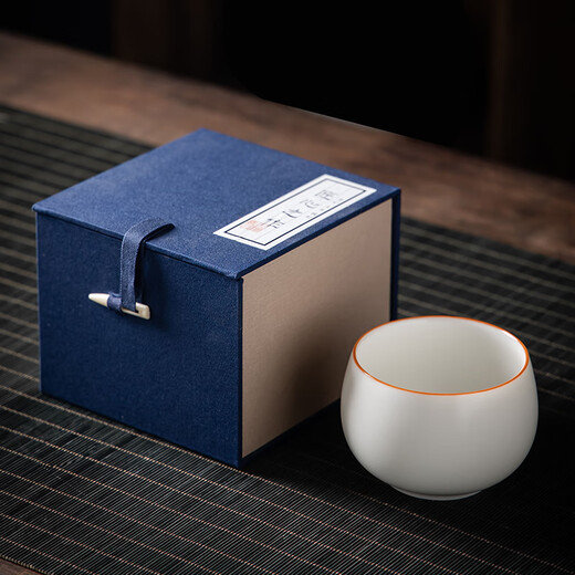 Gold inlaid jade tea cup master cup tea set white ceramic Ru kiln can be grown and opened to give a gift box white Ru Luohan cup
