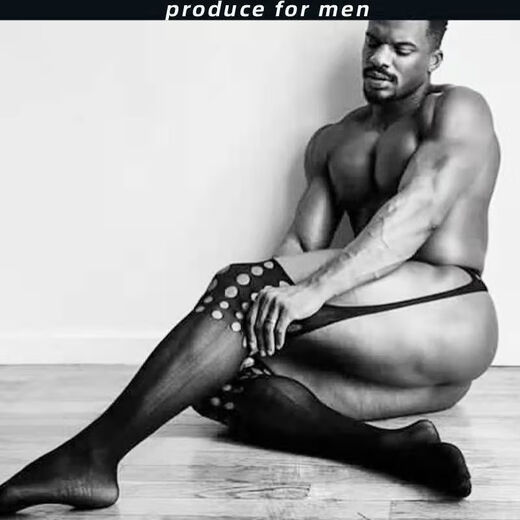 Long Night Man jugando pijama sexy y ropa interior para la seducción especial de la seducción de hombres THong de tres puntos Expuesto por el seno expuesto