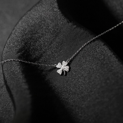 Farcoko brand four-leaf clover necklace for women, silver lucky clavicle necklace, fashionable birthday anniversary, Valentine's Day gift for girlfriend, lucky four-leaf clover necklace