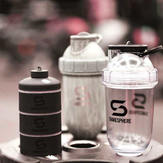 SHAKESPHERESShakeSphere Fitness Shake Cup New Large Capacity Mixing Cup Sports Men's Water Cup Tritan High Temperature Resistant Classic Style - Matte Black + Black Logo 700ml