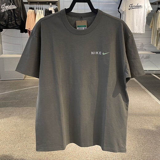 Nike (Nike) Kurzärärmiges T-Shirt für Männer 2025 SOMMER SOMMER NEUER SPORTSWEAR STRAMTIEREN AMMABLETRAGE RUNDSCHAFTEN HALTE HALTELEEVED TOP HF6172-053 HF6172-053 GRAU GRAUS PURE COUTWOLL XL Empfohlen 150-180 Jin [Jin gleich 0,5 kg]