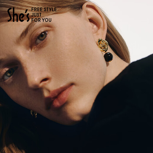 She s Akiko Barbie Elegant Oil Drop Rose Earrings Fashion Earrings 925 Silver Needle Earrings Light Luxury Birthday Gift for Women Round Beads SPE8609123G0