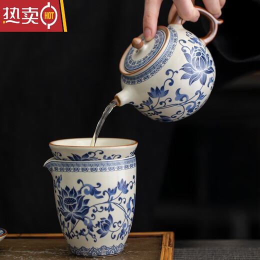 Xuanliang Allemagne Tale de qualité importée Ru Kiln Bleu et White Tea set 2024 Nouveau appareil de thé à thé ménagers léger Luxury Luxury Kung Fu Tea 9272 RU Kiln (Ta Pot + Bowl) Jiangshan ---
