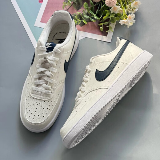 耐克（NIKE）休闲鞋男鞋2025夏季新款Court运动鞋轻便透气低帮复古板鞋 HQ4867-101帆白/军械深海蓝 39