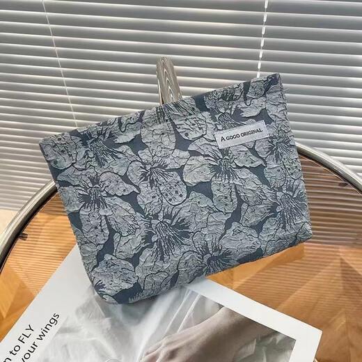 Ins niche canvas bag contrasting color striped cosmetic bag portable travel business trip skin care product storage bag wash bag colorful striped cosmetic bag