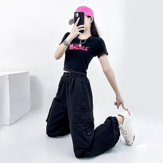 熊司令小个子爵士舞套装广场舞蹈kpop跳舞套装女夏爵士舞服装运动穿搭街 386黑短袖+1049玫红裤子 均码 s