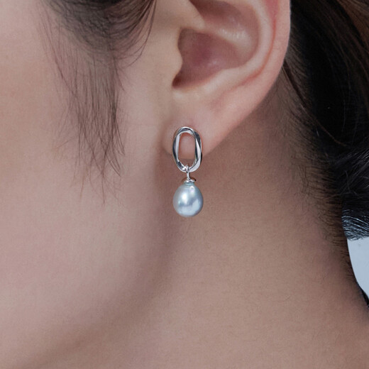 Lukfook Jewelry True Me Series Platinum 950 Special Shaped Seawater Pearl Platinum Earrings Total Weight Approximately 3.80 Grams