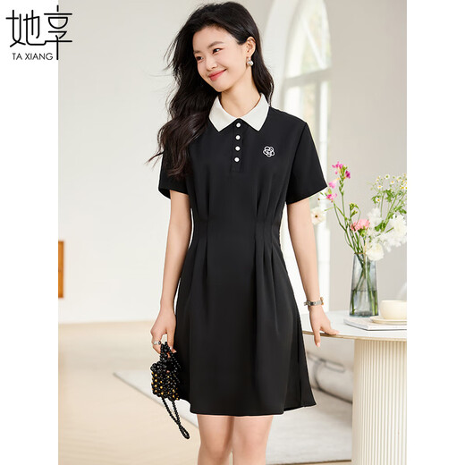 She enjoys a short-sleeved dress with a blouse collar and waist-hugging slimming design and versatile fashionable midi skirt T143Q1391