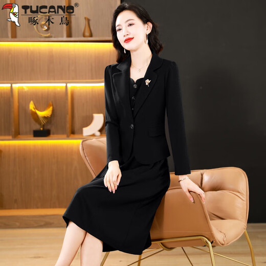 Woodpecker (TUCANO) Grandma Xi's wedding banquet dress can be worn at ordinary times. Women's new spring and autumn wedding dress. Mom's noble skirt suit. Burgundy 2XL. Recommended 120-130 Jin. Jin is equal to 0.5 kg.