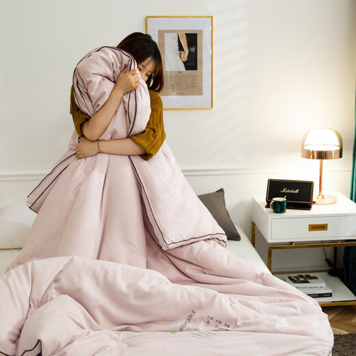 Arctic velvet quilt soy fiber quilt winter quilt thickened spring and autumn quilt core four seasons universal single cotton quilt mother quilt coupling powder 200*230cm9.8Jin Jin equals 0.5kg Arctic velvet quilt soy fiber quilt winter quilt thickened spring and autumn quilt core four seasons universal single cotton quilt mother quilt coupling powder 200*230cm9.8Jin Jin equals 0.5kg