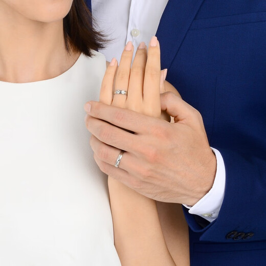 Chow Sang Sang Pt950 Platinum V&A Museum Diamond Ring Platinum Couple Ring 50719R Pricing 10 Circles