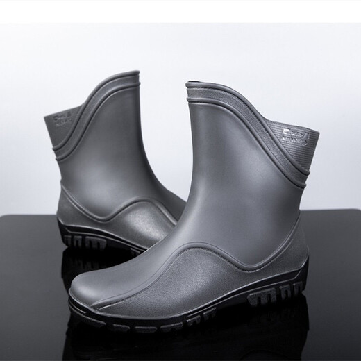 Xili rain boots men's mid-calf fashionable Korean style adult plus velvet warm kitchen shoes non-slip wear-resistant outdoor fishing car wash takeaway rain boots construction site waterproof rubber shoes overshoes winter gray surface black bottom 42 plus velvet please order one size larger