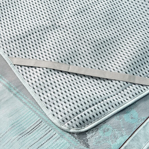 Fuanna Cool Mat Light luxury breathable ice silk mat Summer cool jacquard mat Foldable mat 450D thick ice silk + 3D breathable large hole mesh - green 180*200cm 1 mat 2 pillowcase