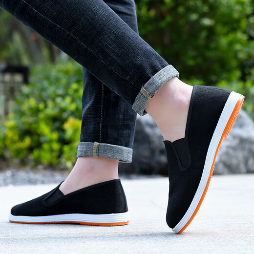 Chaussures traditionnelles de tissu de vieilles Beijing pour les chaussures célibataires résistantes à l'usure antidérapante des hommes avec des chaussures de tissu noir décontractées Sole 42