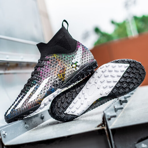 Wejiesess zapatillas de fútbol alta para hombres y mujeres TF uñas rotas para adultos y adolescentes y estudiantes competiciones infantiles para personas y concursos de entrenamiento de hierba para zapatos para mandarín pato plateado negro + luna blanca uñas rotas 42 [calcetines y bolsa de zapatos]