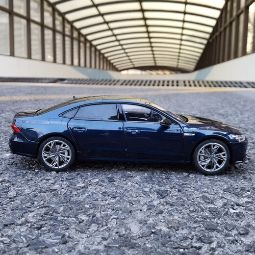 YUEJISHENG Original Audi 1 18 Audi Audi A7L 2022 Alloy Fully Open Car Model Alloy Car Model Seer Edition Dark Blue
