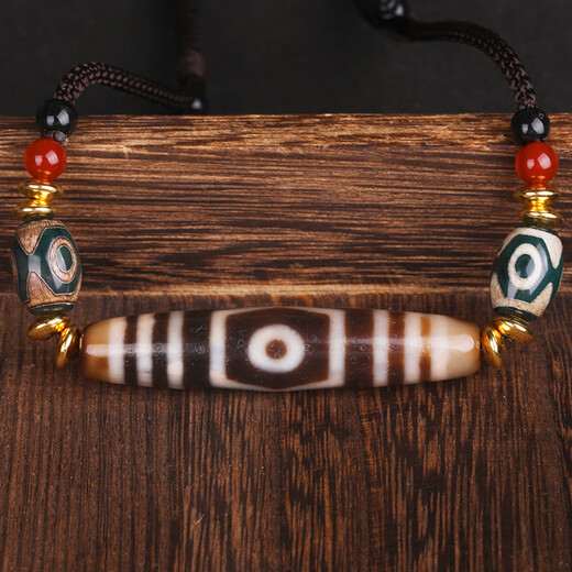 Yanyun jewelry boutique wealth three-eyed old dzi bead pendant necklace chalcedony agate amulet pendant crystal agate men and women