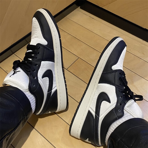 Nike Air Jordan 1 Low AJ1 Black and White Retro Panda Retro Retro Anti-Slip Resistente al desgaste resistente a los zapatos de baloncesto All-Match FB9893-101 Blanco y negro 36.5 (230 mm)