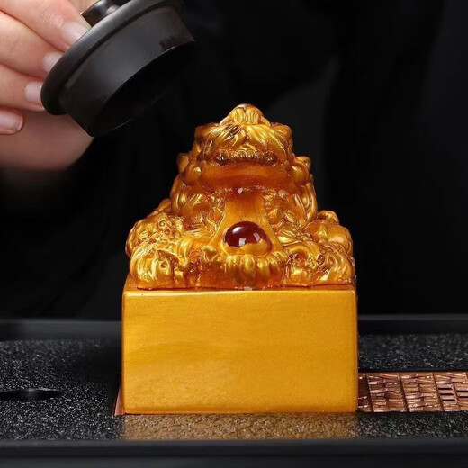 Huilu Color Changing Tea Pet Ornaments Chinese Dragon Seal Jade Seal Tea Table Tea Tray Tea Table Boutique Zhencai Tea Set Can Keep Decorations Zhenyun Jade Seal-Zhentianxia Liuhe Collection Red Jade Dragon