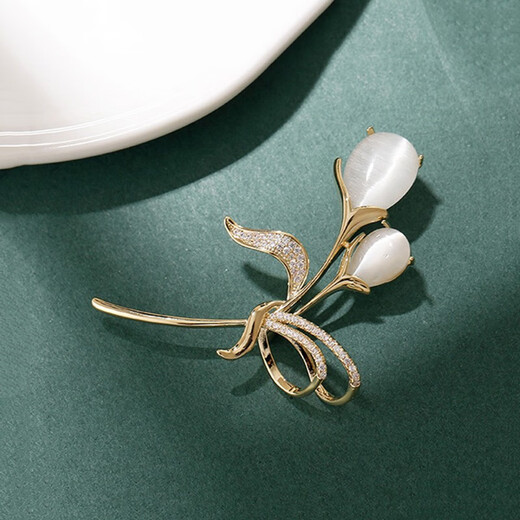 Kamalun (KAMALUN) brooch, high-end female niche pin, 2025 new corsage badge, fashion accessories, birthday gift for girlfriend, champagne gold + brand gift box, no engraving