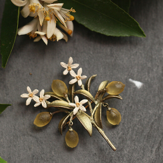 Michael Michaud London V&A Museum Gold and Silver Jewelry Art Brooch Niche Retro Design Birthday Gift for Girlfriend Lemon Brooch