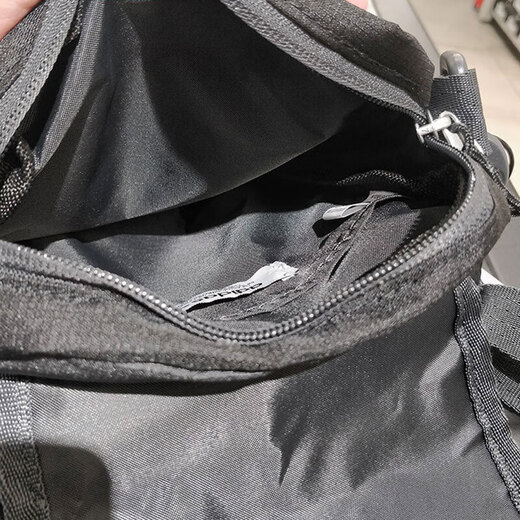 Adidas Clover Bolso de hombro Bolso para hombres Bolsa de mujeres Summer Nuevo conveniente Bolsa de Crossbody Bolsa de ocio bolsas de deportes al aire libre HE9712 Misc
