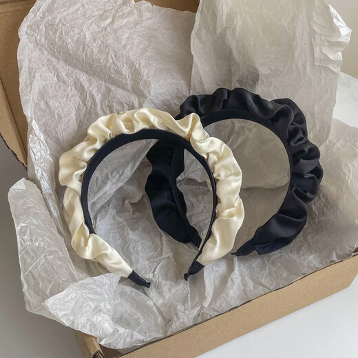 CHUXIANG braided hairbands for women, hairpins, high headbands, retro, versatile, out-and-out hair-pressing headbands, wide edges, pleated black (small) A21