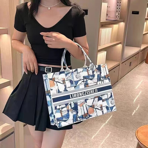 Chinese style oil painting felt tote bag new handbag high-end large capacity printed commuter shopping bag ink painting large bag 40*30*12