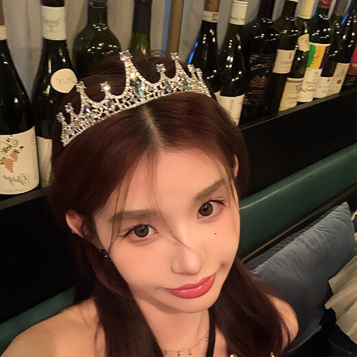 First birthday crown tiara, eighteen-year-old coming-of-age ceremony sparkling diamond headband, marriage proposal, photo props, high-end hair accessories, silver princess crown, black gilt gift box