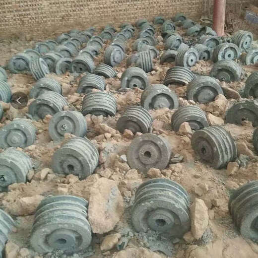 Pulley pulley triangle pulley B type three slot double slot motor pulley national standard cast iron wheel can be customized national standard B type double slot outer diameter 180 inner diameter 24