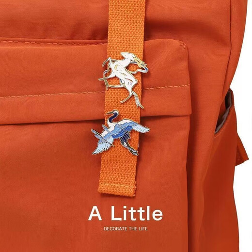 Chinese style crane and sacred deer brooch, retro lotus koi metal badge, men's and women's personalized creative brooch, Tengyun crane