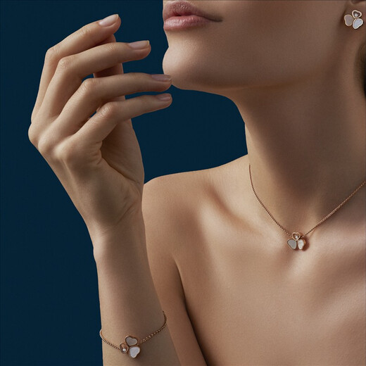 Chopard Clover Butterfly Style 18K Rose Gold Diamond Stud Earrings for Girlfriend Happy Diamond New Year Gift Authentic 18K Rose Gold Red Gemstone 15mm x 13mm