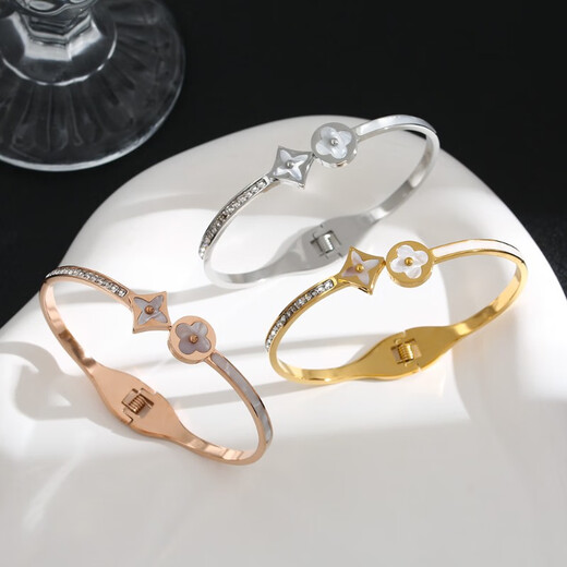 Quamer Old Phoenix Gold Store Fashion coréenne Crocodile Crocodile Fritillaria Bracelet Diamond plaqué 18k Gold Luxury Ins Simple Design 9921-Gold