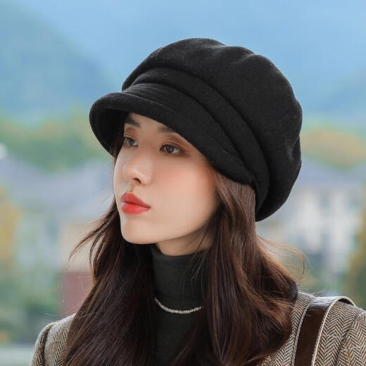 Middle-aged and elderly women's winter octagonal hat women's autumn and winter thickened warm ear protection beret fashionable and versatile Korean style Japanese style black adjustable (54-59cm)