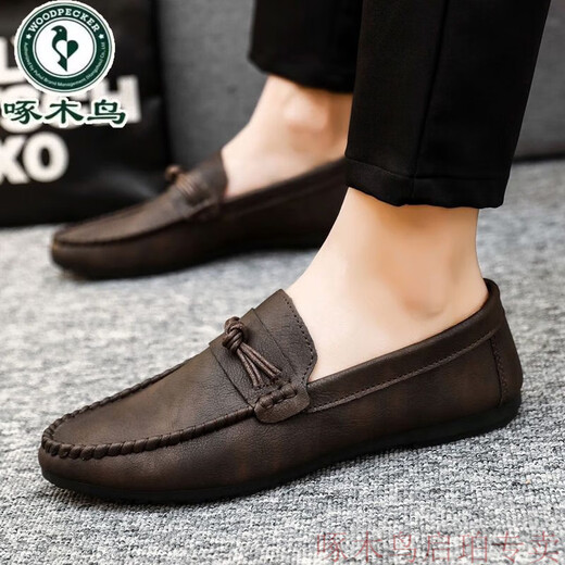 Specht leichte Luxus -Männerschuhe 2025 Neue Doudou -Schuhe Herren trendy Leder Casual Board Schuhe koreanischer Stil Herrengeschäft Casual Lederschuhe D826 Black 41