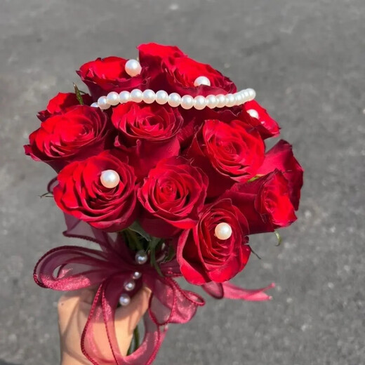 新款中式红色玫瑰花苞仿真粉花婚纱拍照摄影新娘结婚庆订婚手捧花 热情似火