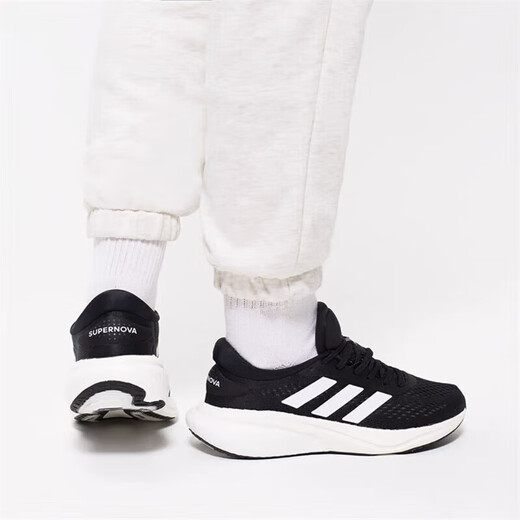 阿迪达斯 （adidas）女子透气缓震舒适休闲运动跑步鞋GW6174 36.5UK4码