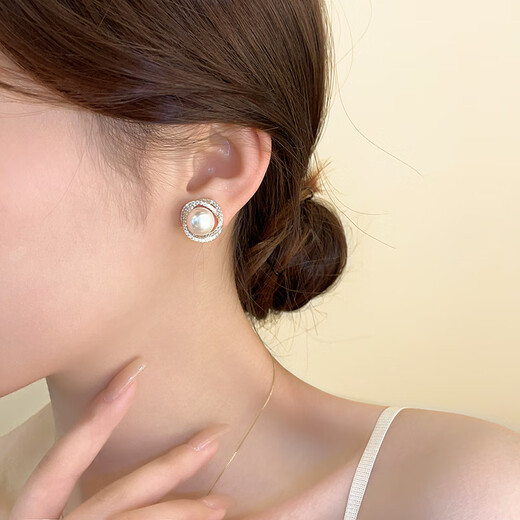 Sili Pearl Earrings No Piercing Earrings Super Flashy Painless Ear Clips No Piercing Elegant Style Light Luxurious High-end Earrings Gold Ear Clips