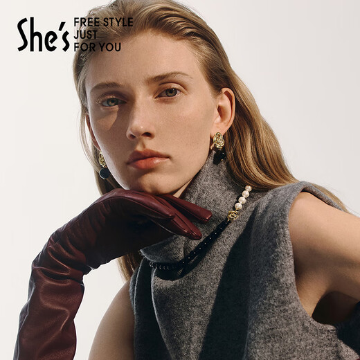 She s Akiko Barbie Elegant Oil Drop Rose Earrings Fashion Earrings 925 Silver Needle Earrings Light Luxury Birthday Gift for Women Round Beads SPE8609123G0