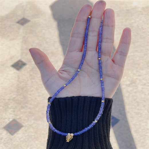 Xuanyong Natural Gem Tanzanite Christmas Atmosphere Small Hazelnut Pendant Cool and Exquisite Necklace