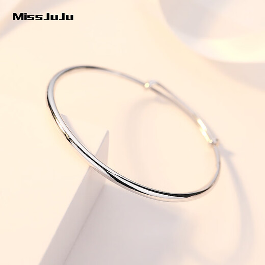 Miss JuJuPT950 solid platinum bracelet for women, push-pull smooth platinum bracelet, live mouth bracelet, about 14.30 grams. If the weight exceeds the weight, the amount will be refunded.