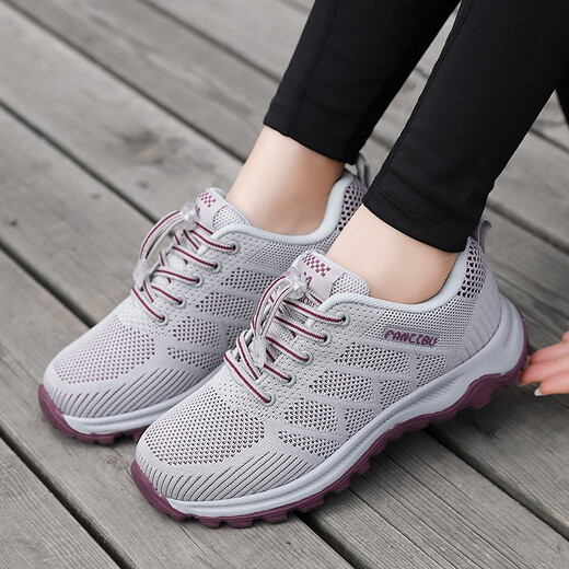 Jingtian sends shoes for the elderly, women's mothers' shoes, casual breathable mesh sports shoes, middle-aged and elderly walking shoes, non-slip soft sole granny shoes, old Beijing cloth shoes, large size square dance shoes 8810 light gray women's model 37