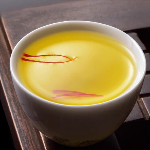 Té de azafrán especial de azafrán auténtico de azafrán en el Tíbet y medicamentos herbales chinos iraníes empapados en agua. 10 latas de azafrán siempre están disponibles en total. 10g