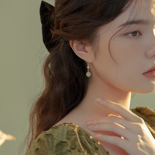 Ancient Hetian Jade Earrings for Women 2025 New Silver Pearl Earrings Birthday Gifts for Women Light Luxury Niche High-Level Sense Pearl and Hetian Jade Earrings as a Romantic Surprise for Girls